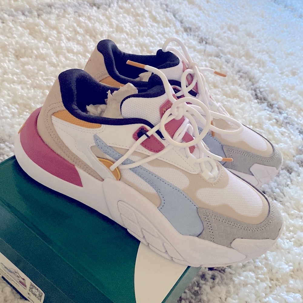 Brand New PUMA Hedra Sneakers in box!